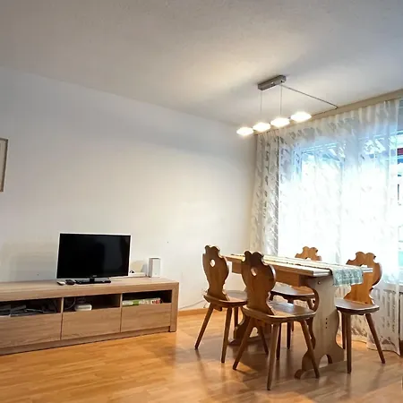شقة Haus Buendabruecke