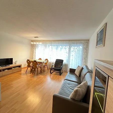 Haus Buendabruecke アパート